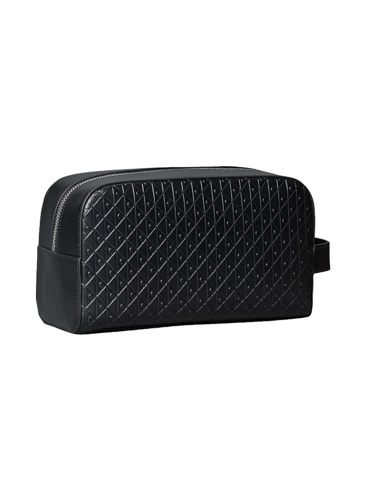 كالفن كلاين Embossed Emblem Logo Wash Bag